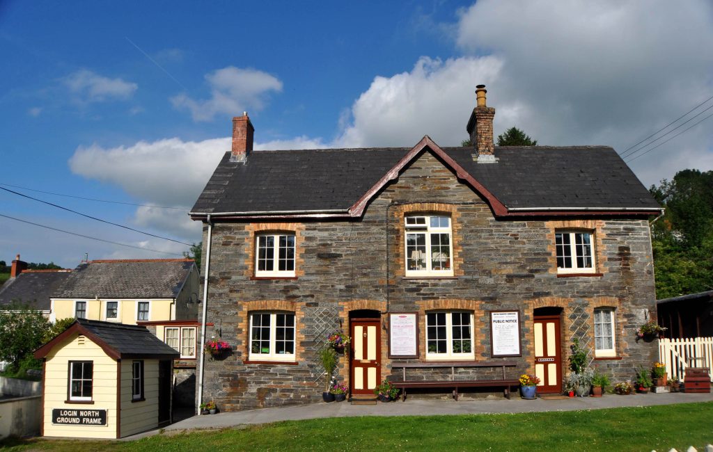 Login Station and Cardi Bach Centre